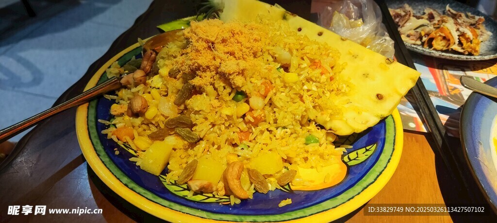 泰式菠萝炒饭