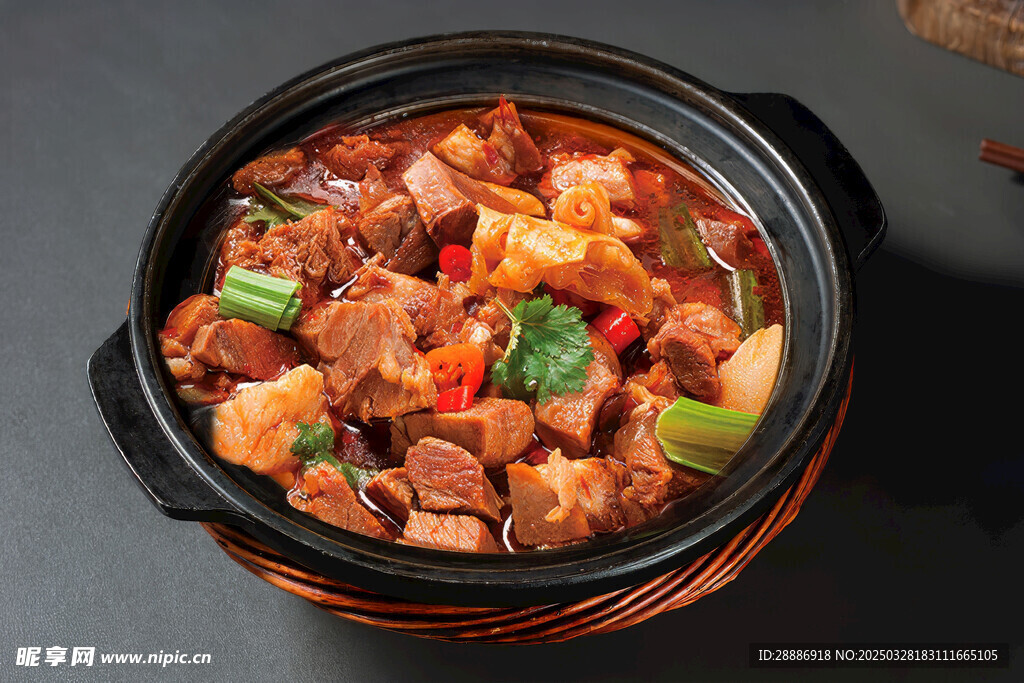 牛肉煲