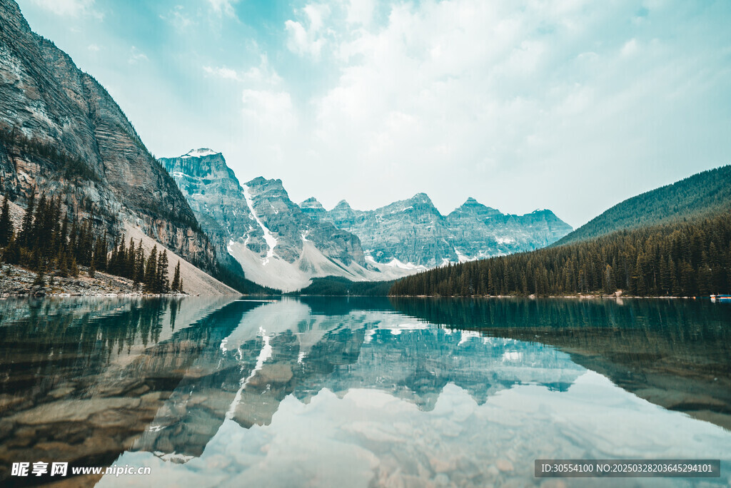 湖泊图片