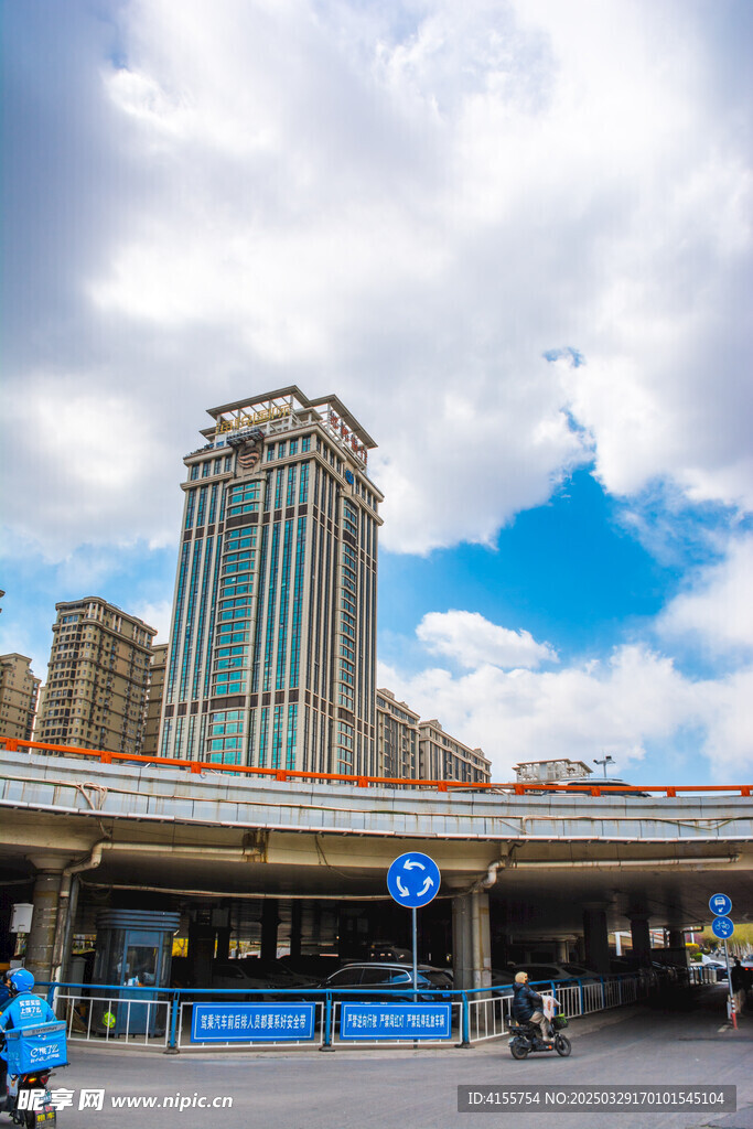 建筑大楼立交桥