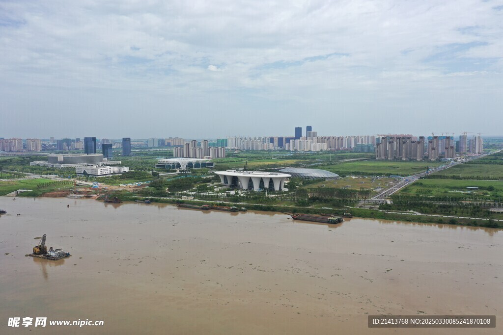 江边的楼市