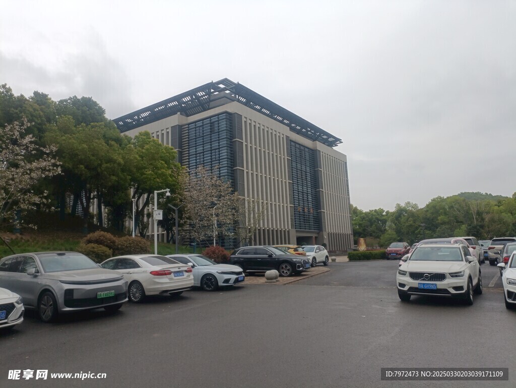 学校建筑