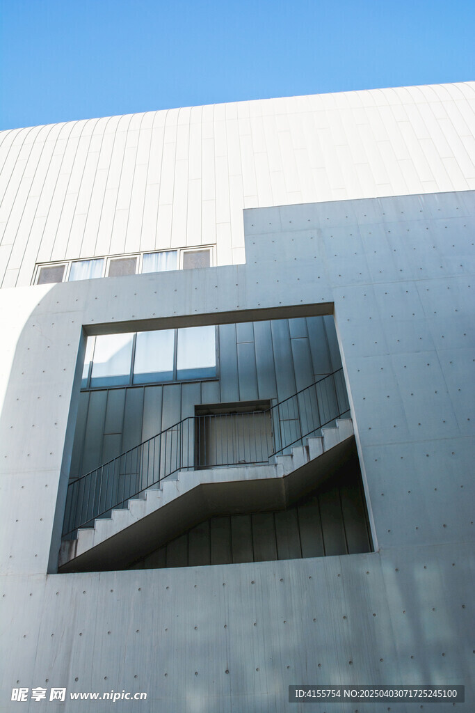 嵌入式楼梯窗口现代建筑