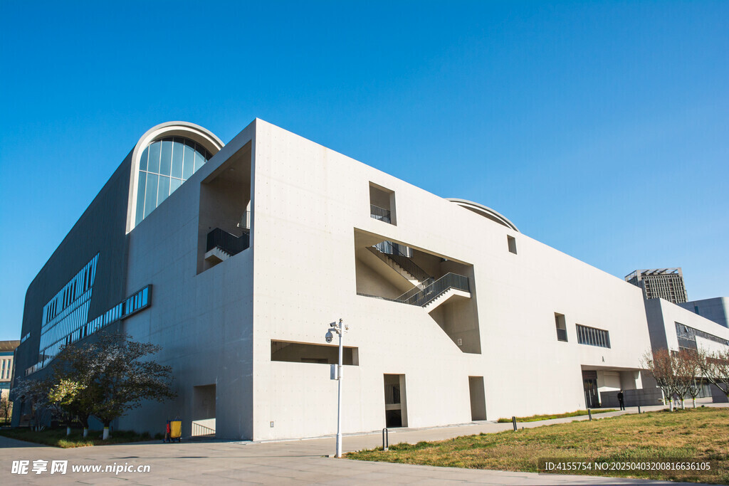 石家庄城市馆白色几何建筑