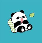 躺着玩手机熊猫