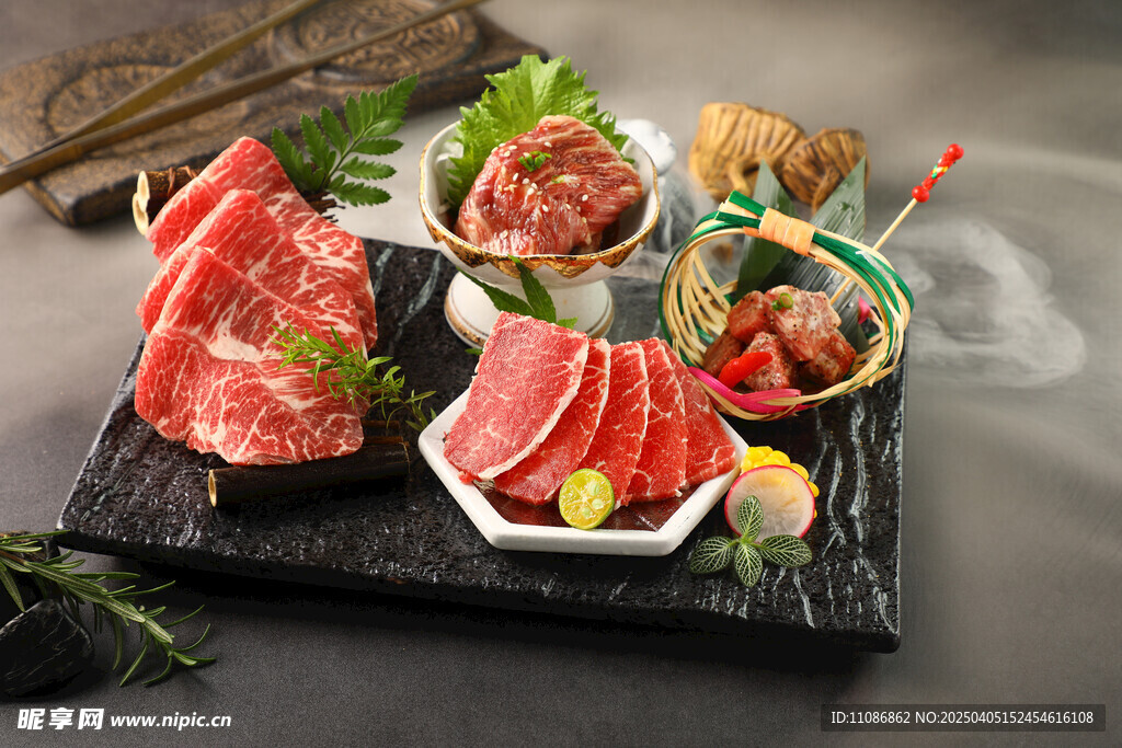 烧肉拼盘