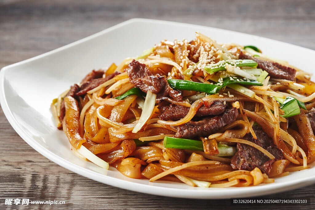 牛肉炒河粉 干炒牛河