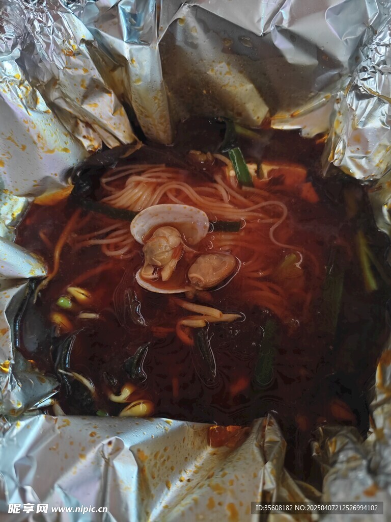 锡纸花甲米线