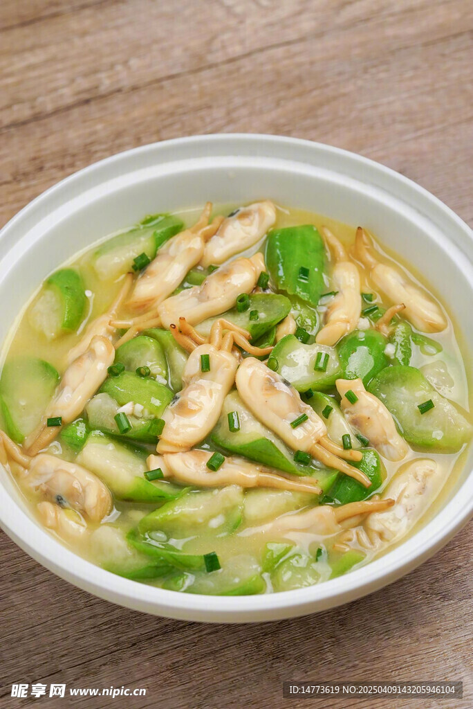 丝瓜炒蛏子