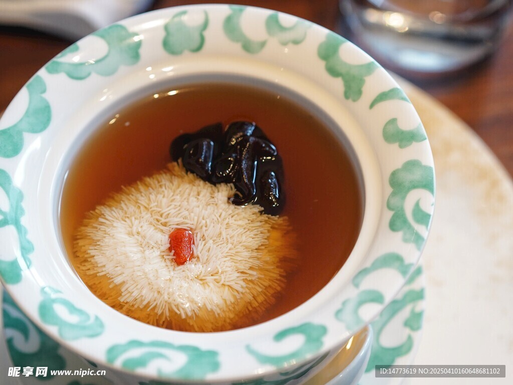 高汤魔芋豆腐花