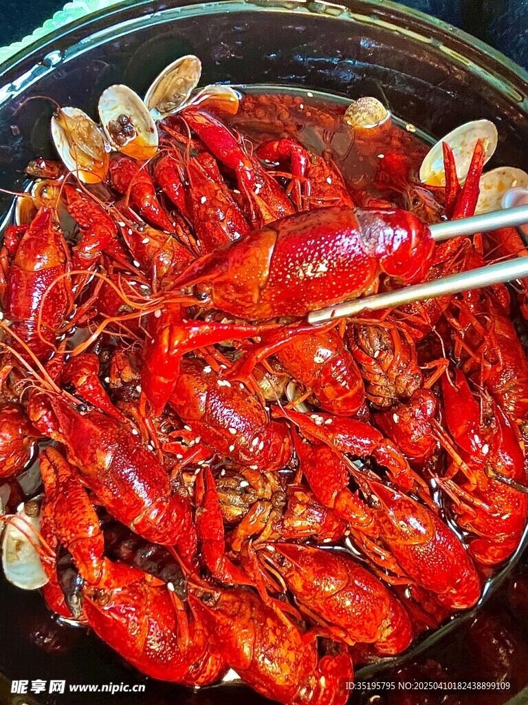 香辣小龙虾美味诱人