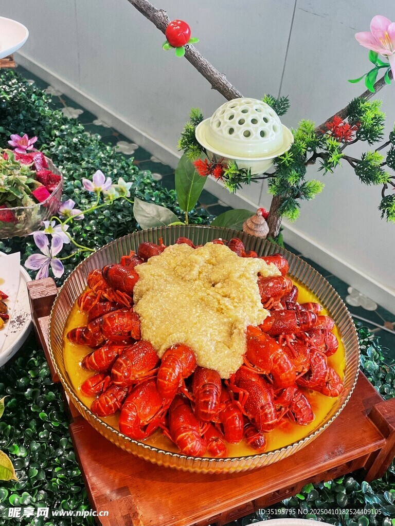 草莓蛋挞摆拍 清新诱人