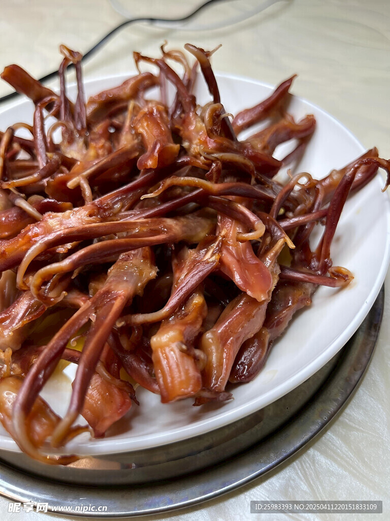 卤鸭舌