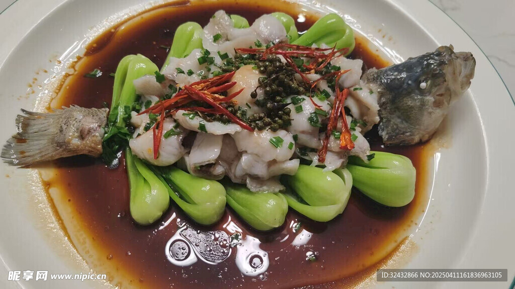 清蒸鲈鱼