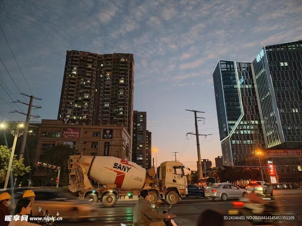下班路上晚霞01