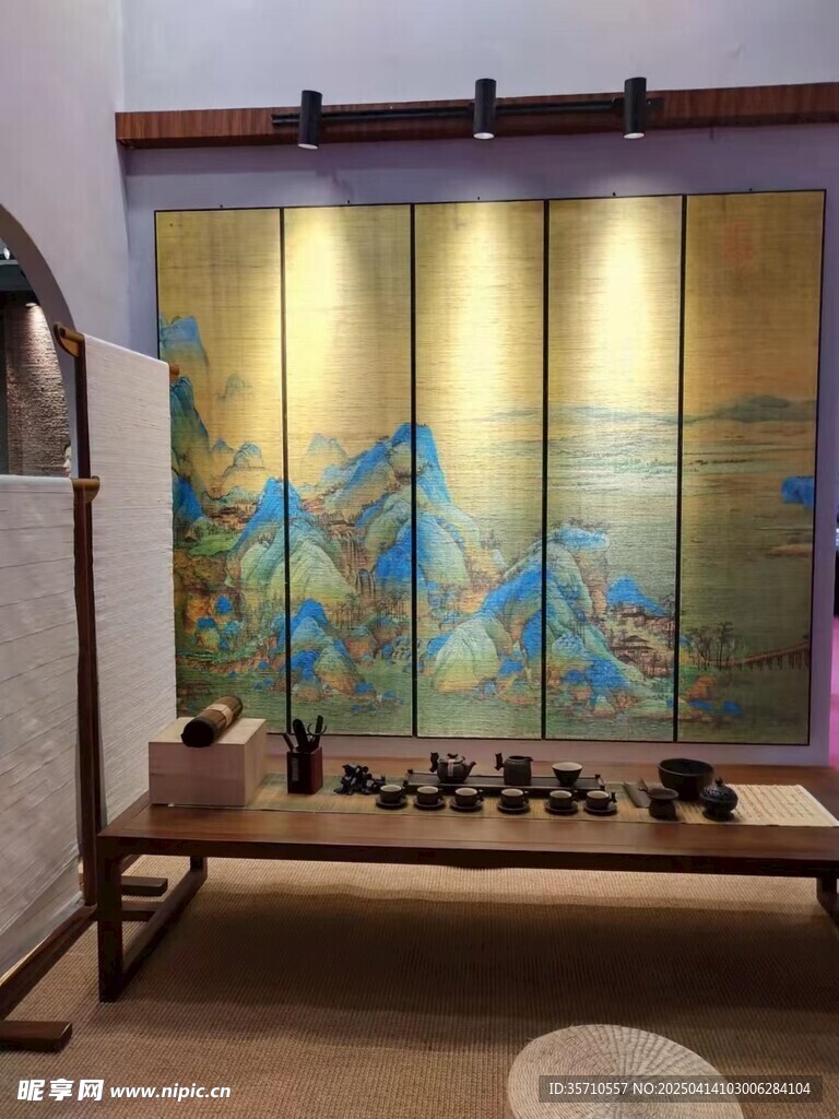 国画屏风