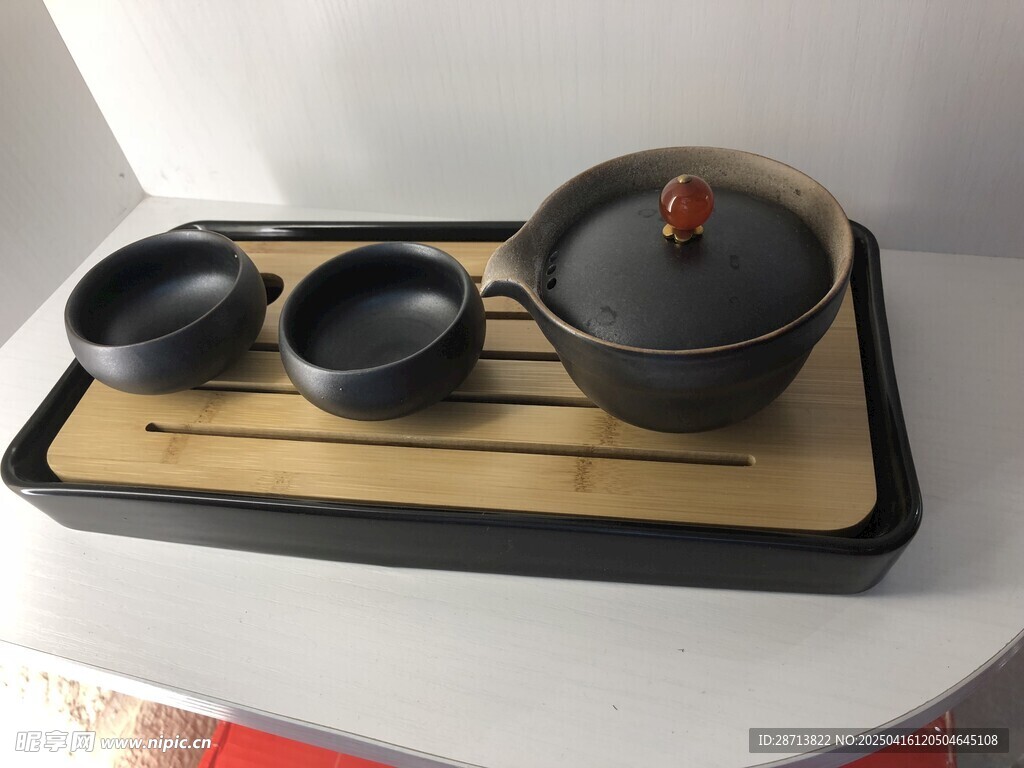 黑色茶器