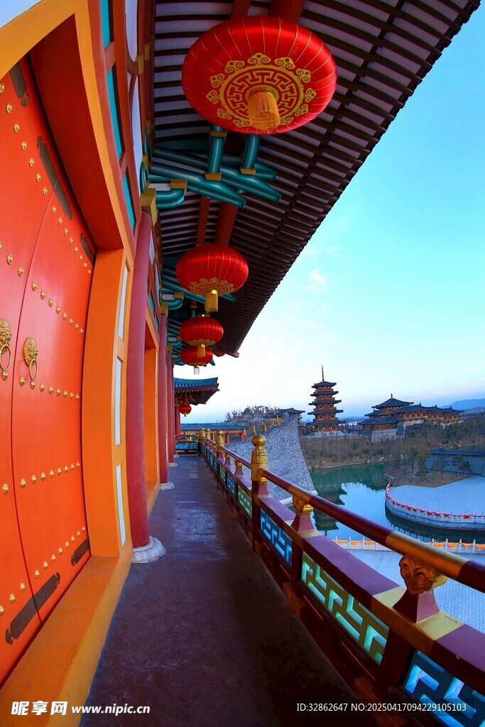 唐城