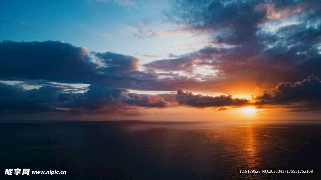 海上日落美景