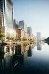 城市河畔现代建筑景观