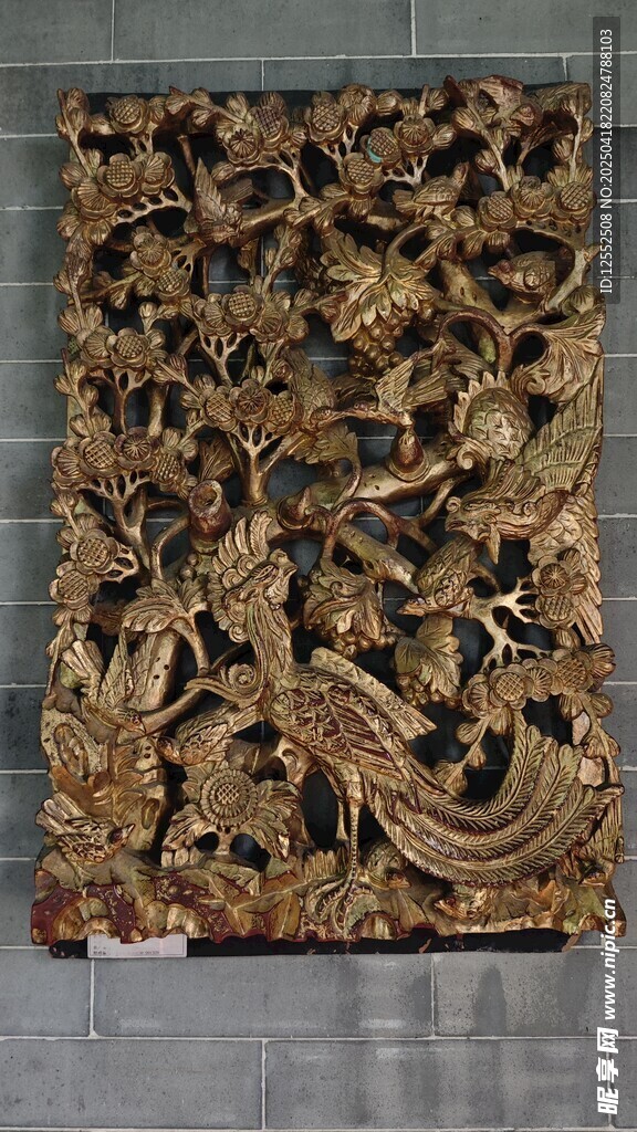 精美古代木雕艺术作品