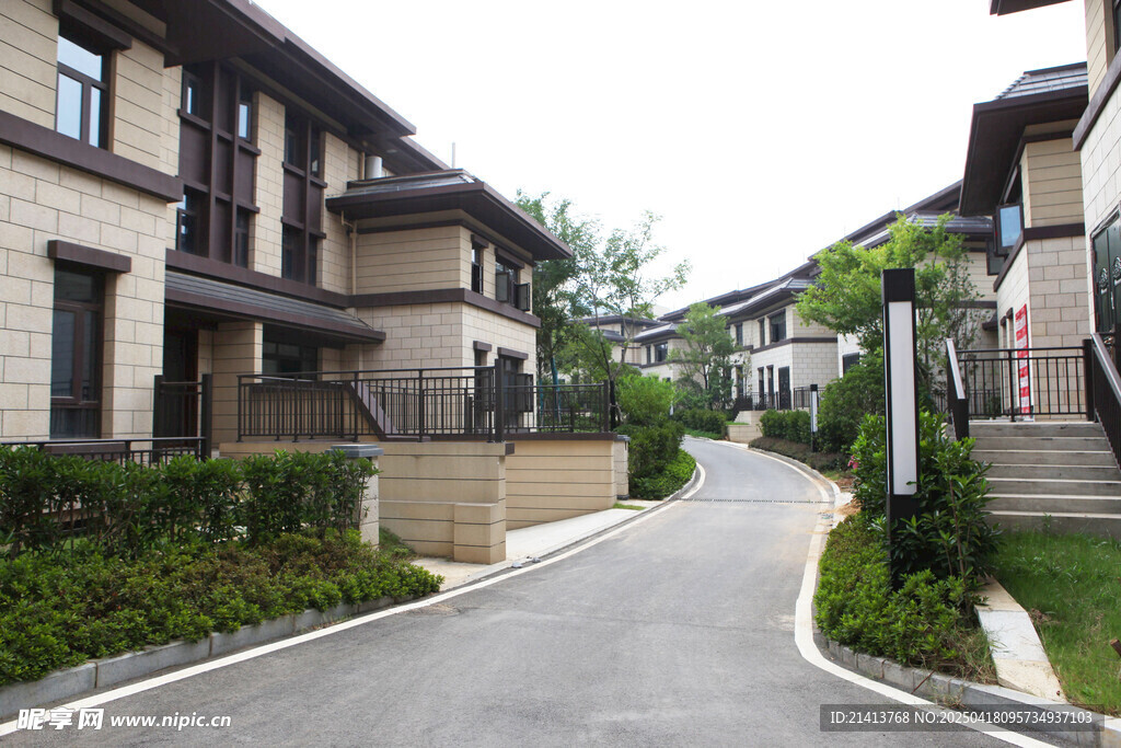 优雅别墅住宅区街道景观