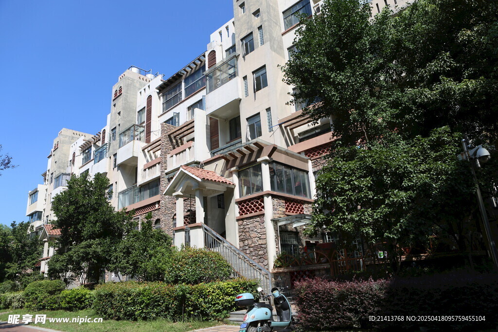 现代风格多层住宅建筑
