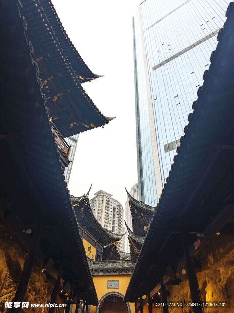 古建与现代建筑的奇妙碰撞
