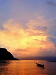 海上黄昏小船美景
