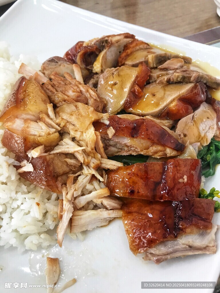 烧鸭拼猪脚饭