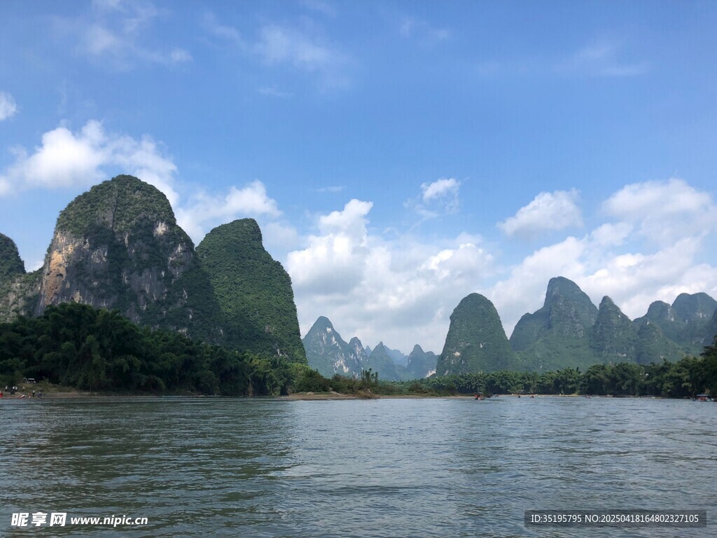 漓江山水美景如画