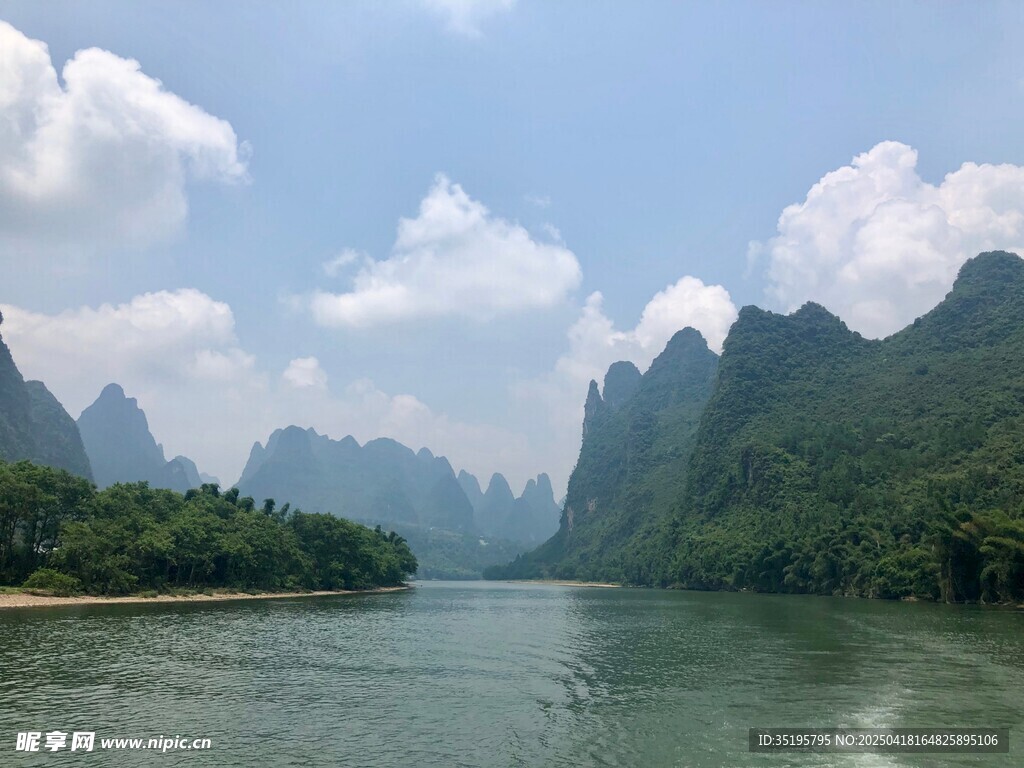 漓江山水美景如画