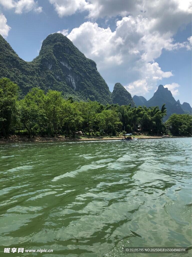 漓江山水美景如画