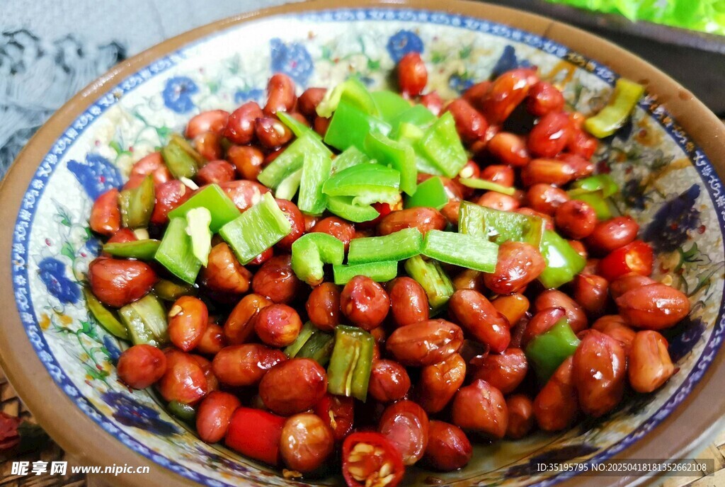 美味凉拌花生米