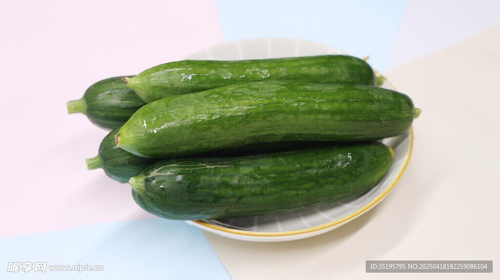 盘中鲜黄瓜