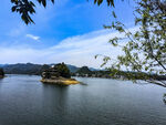 湖中小岛美景