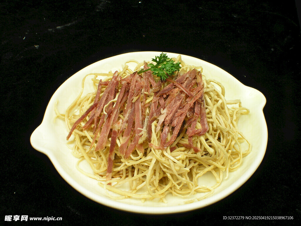肉丝盖浇面