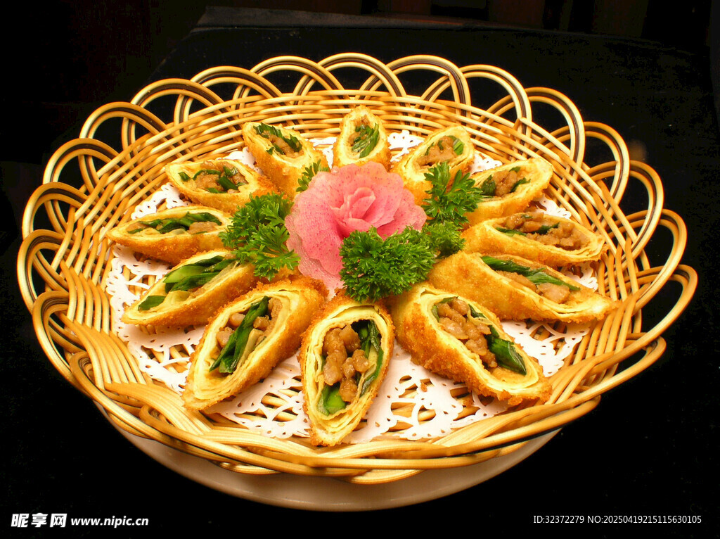 精美竹编摆盘美食