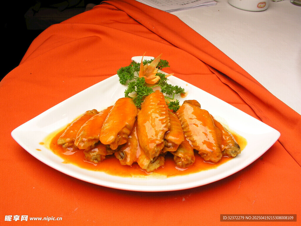 美味红烧鸡翅