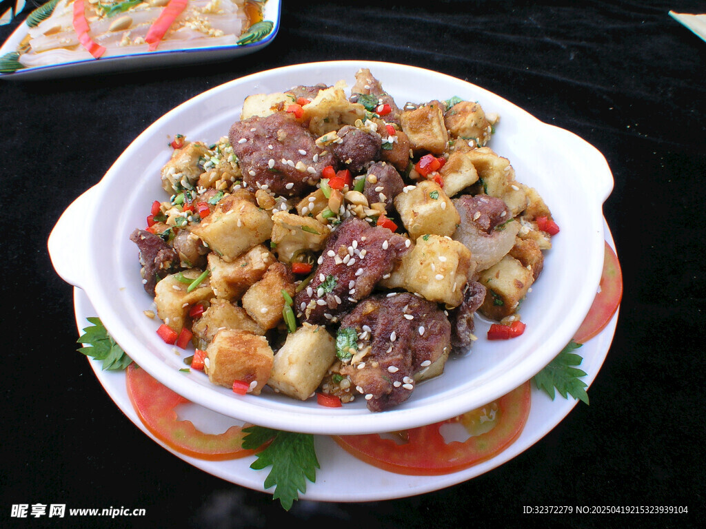 美味炒肉块
