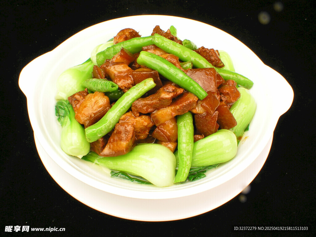 青椒炒肉美味菜肴