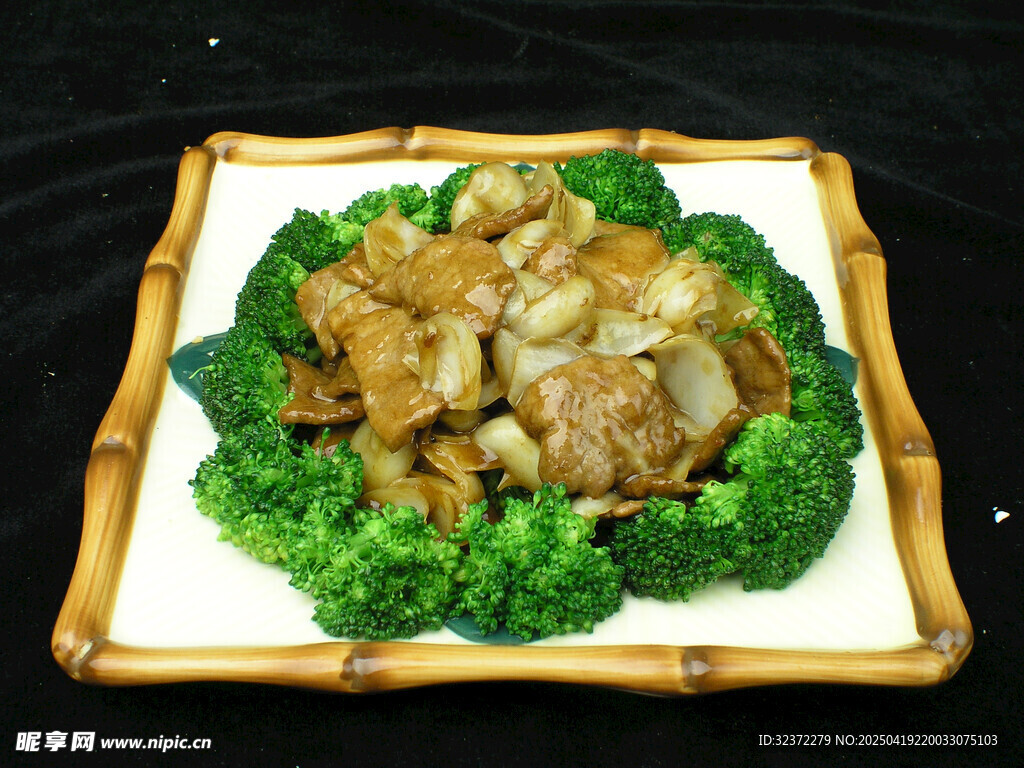 西兰花炒肉片