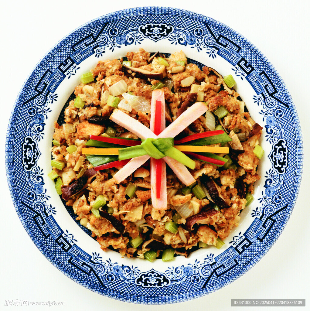 美味肉末菜肴摆盘精致