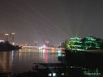 城市江畔璀璨夜景