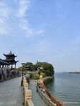 湖畔古亭美景