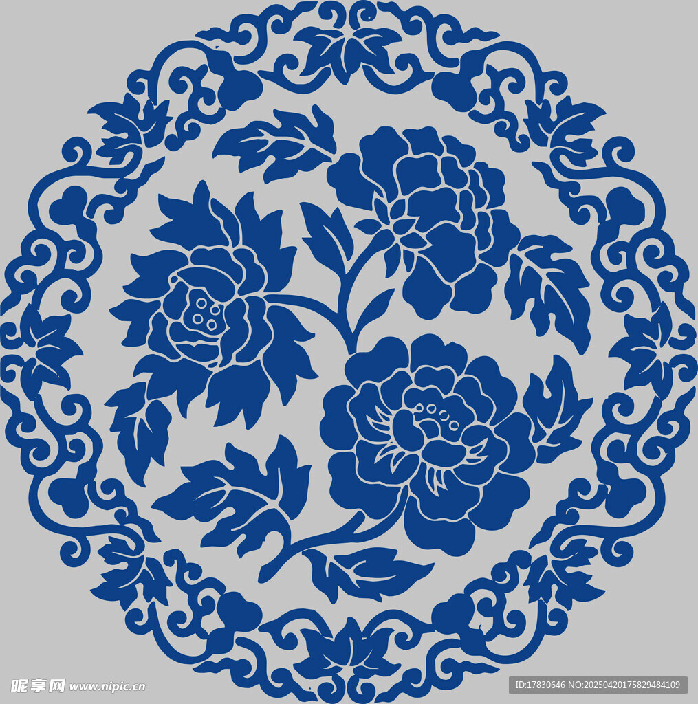 青花瓷盘上的牡丹花卉图案
