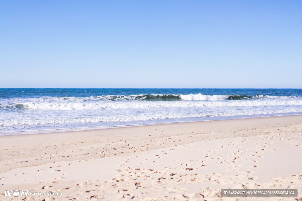 美丽海滨沙滩海浪景观