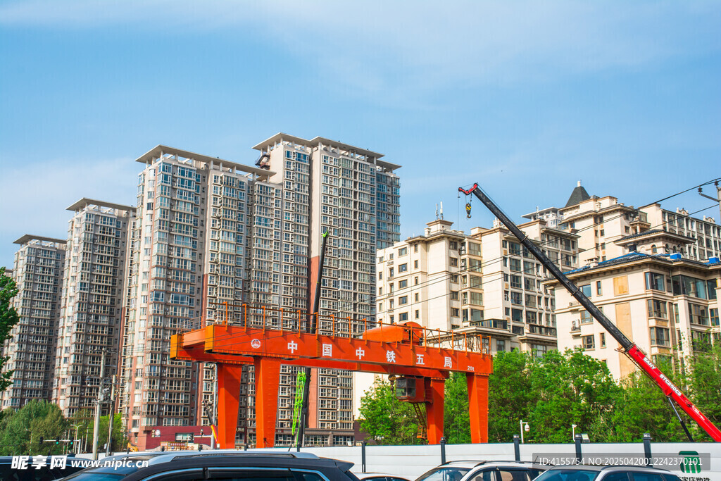 城市建筑工地景象