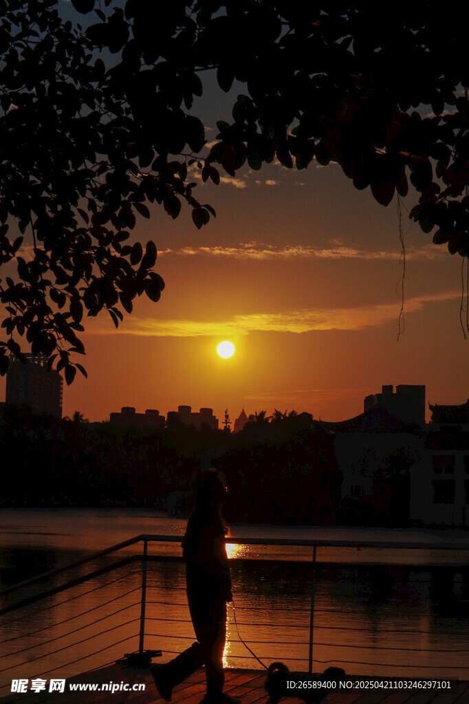 黄昏