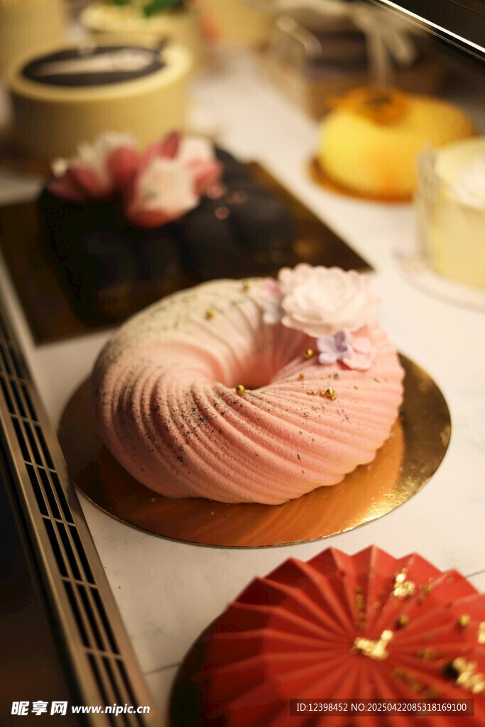 精致多彩糕点